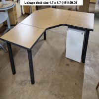 D18 - L-Shape desk size 1.7 x 1.7 @ R1450.00 A